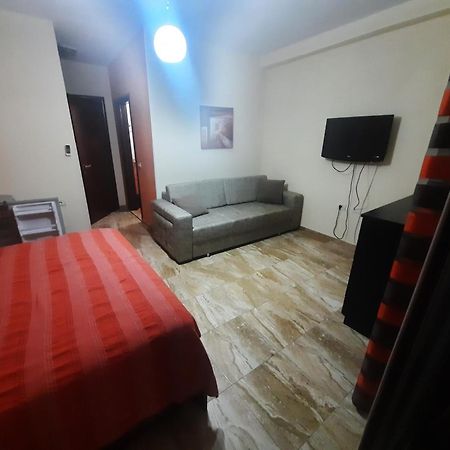 Elio'S Holiday Home Pogradec Quarto foto